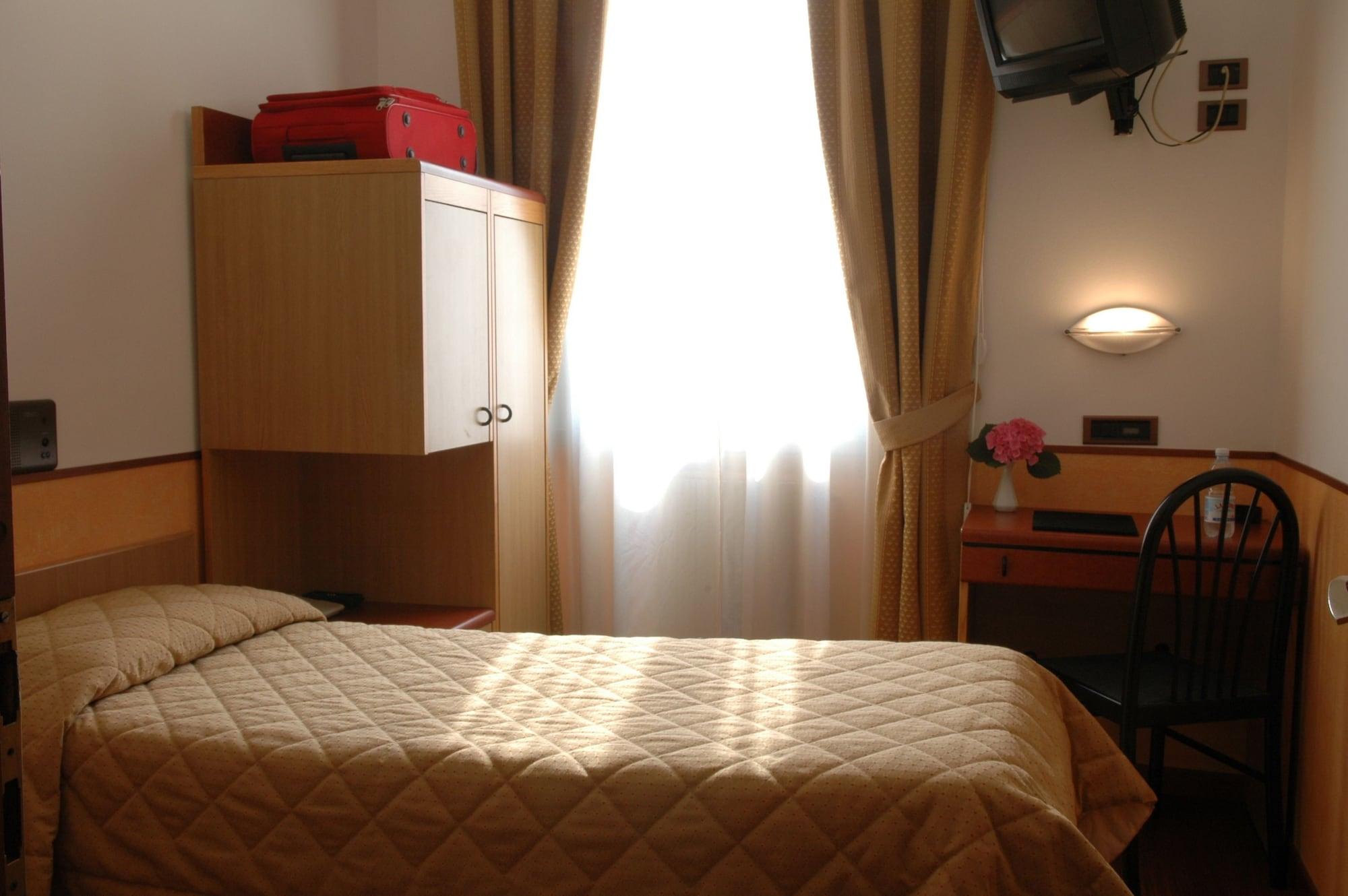 Hotel Aspromonte มิลาน ภายนอก รูปภาพ