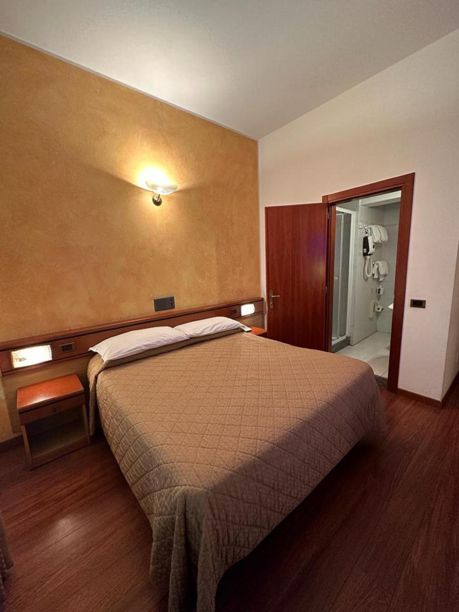 Hotel Aspromonte มิลาน ภายนอก รูปภาพ