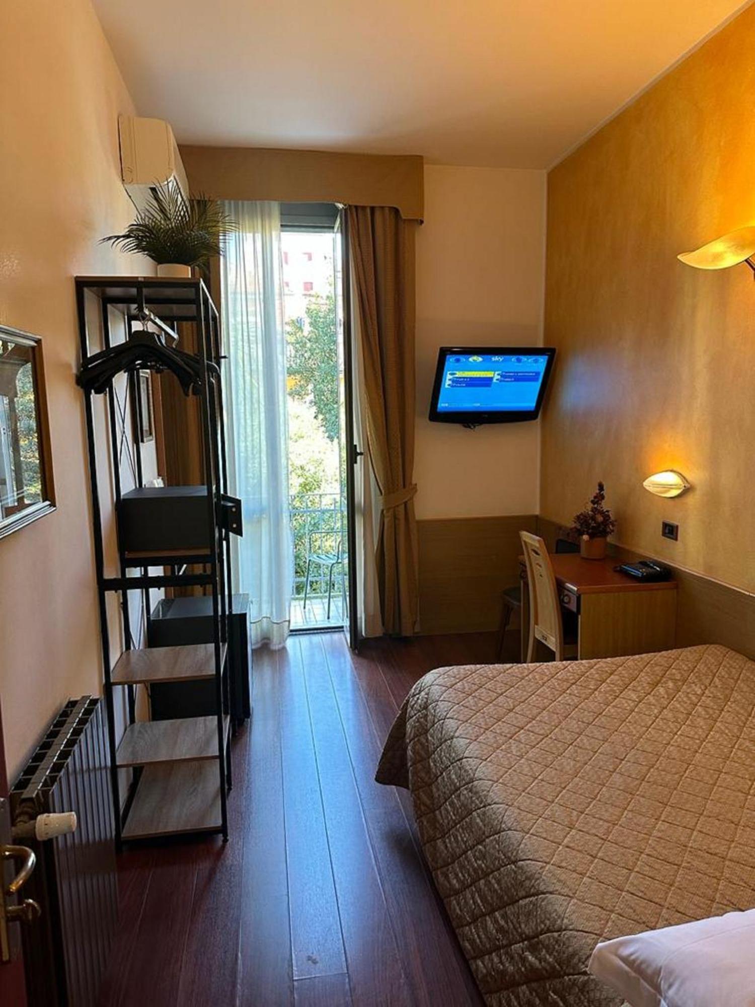 Hotel Aspromonte มิลาน ภายนอก รูปภาพ