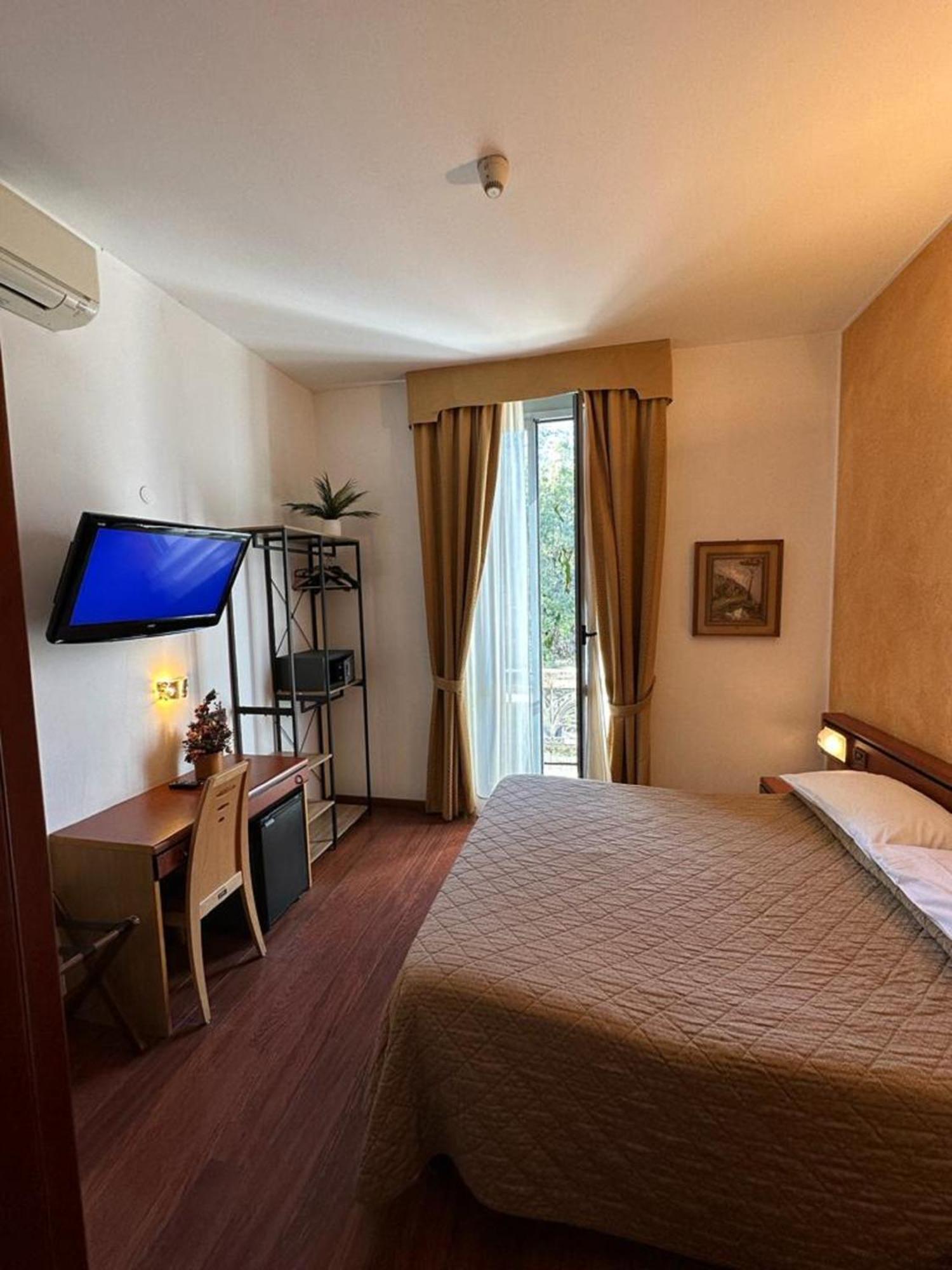 Hotel Aspromonte มิลาน ภายนอก รูปภาพ
